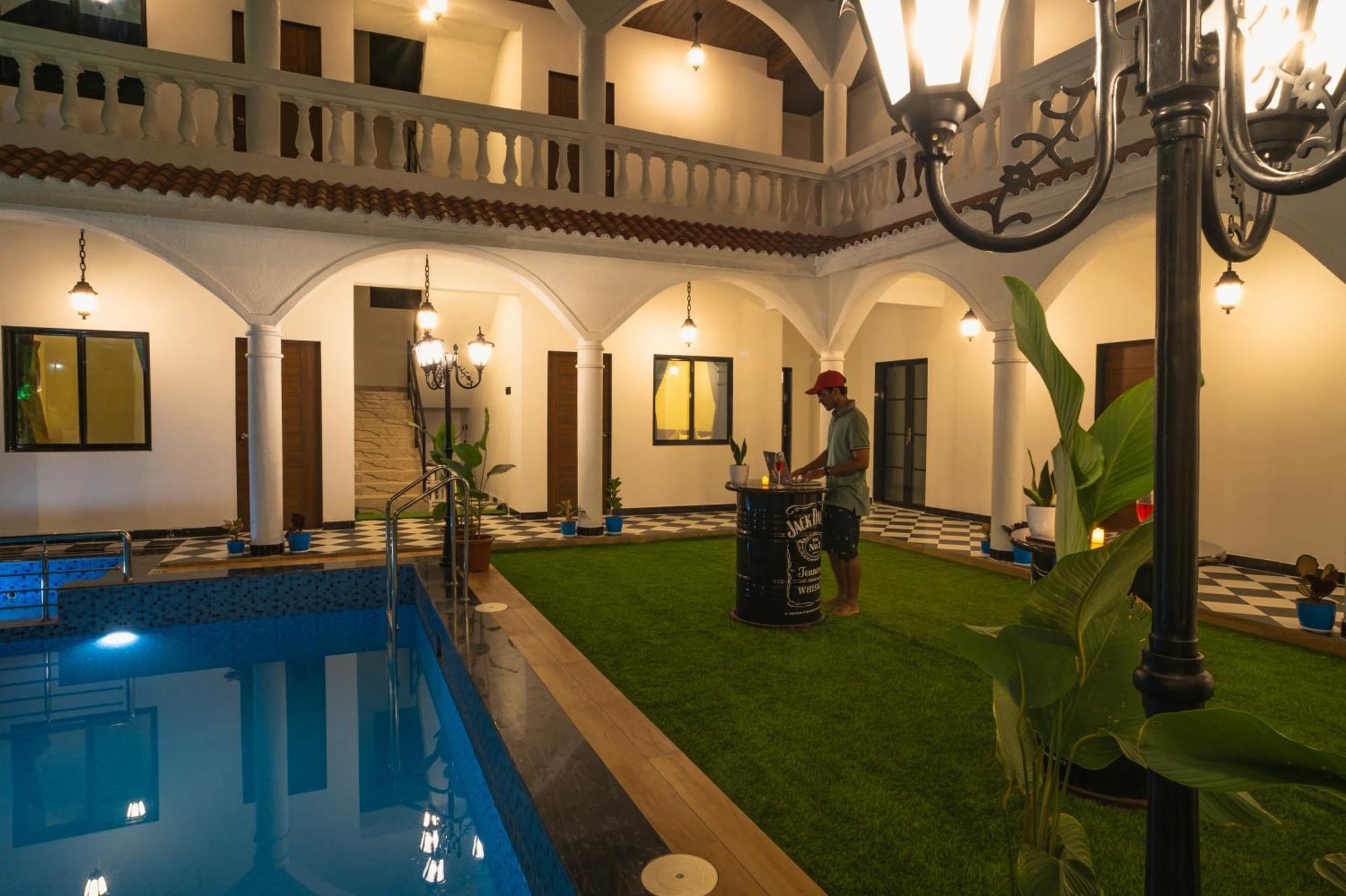Sapphire Mansion 호텔 알리바그 외부 사진